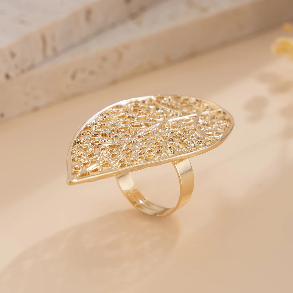 Ingemark Punk Hollow Water Drop Leaf Rings for Women Couples Fashion Statement Vintage Irregular Geometric Finger Ring Jewelry