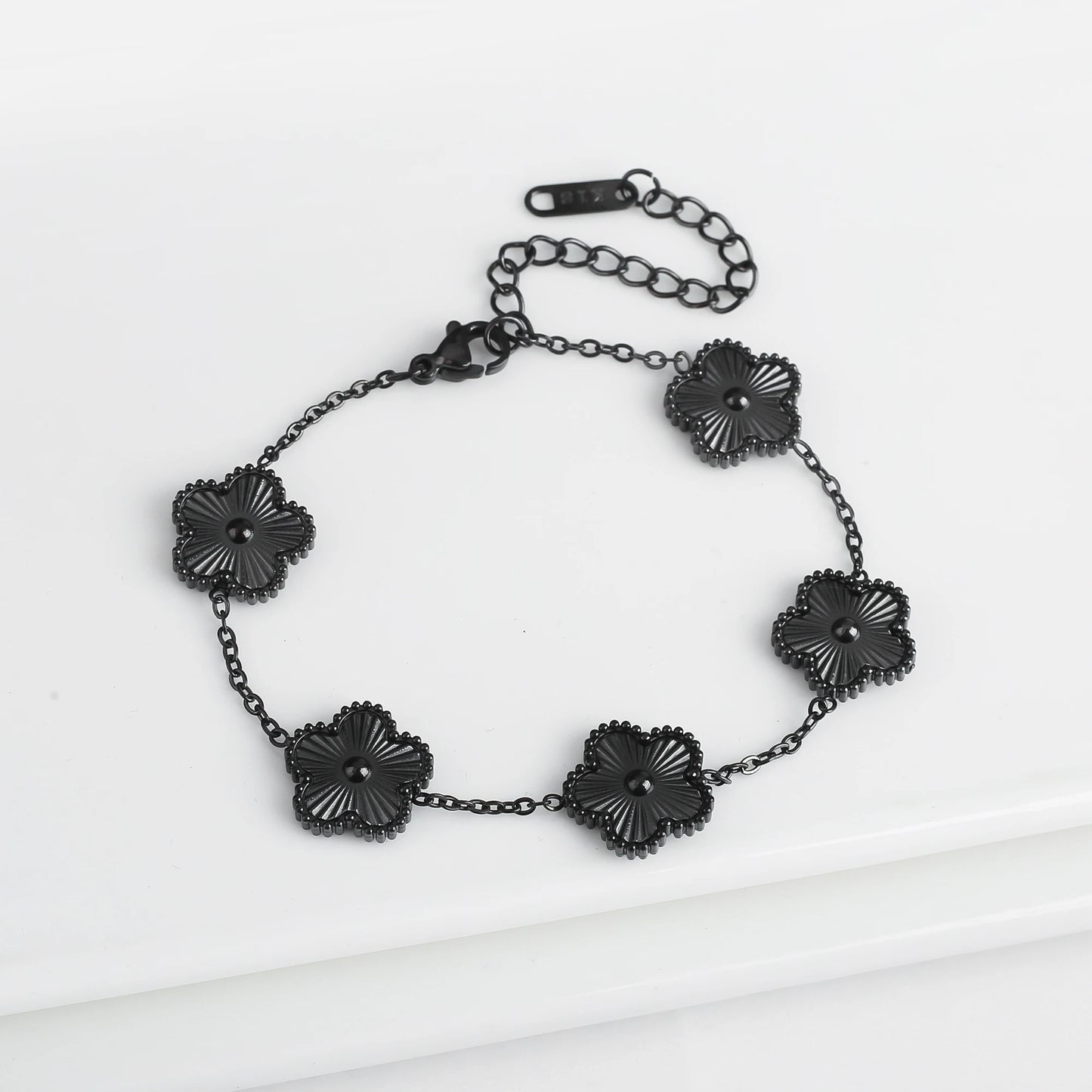 High Quality 316L Metal Laser Five Leaf Flower Charm Bracelet Classic for Woman Stainless Steel Party Jewelry Trend Clover