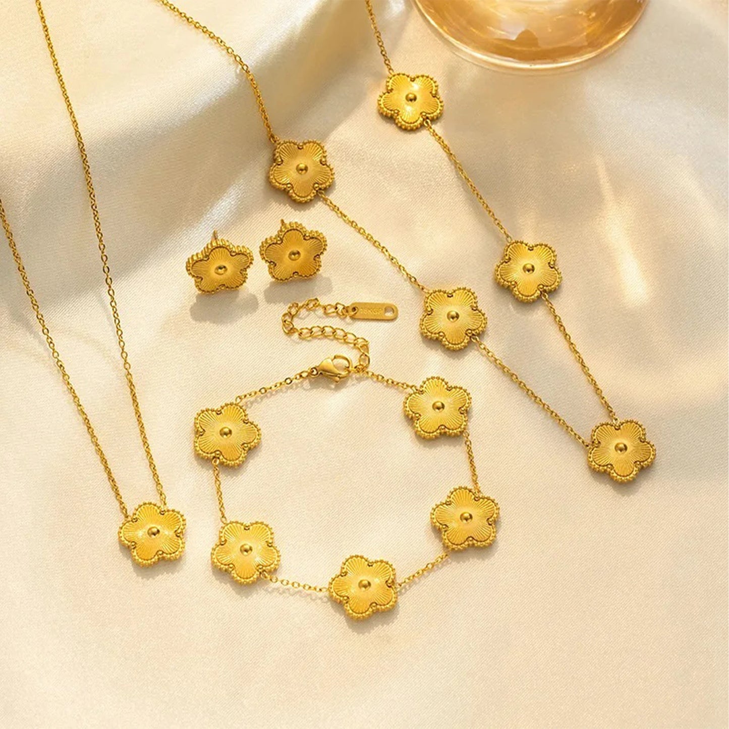 316L Clover Five Leaf Flower Metal Laser Bracelet Necklace Earrings Jewelry Set High Quality Stainless Steel Woman Party Jewelry